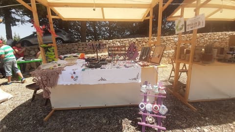Sustainable Farmers' market — photograph 3
