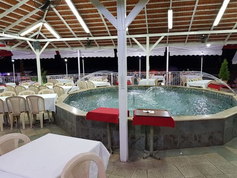 Al Naaem - Restaurant — photograph 3