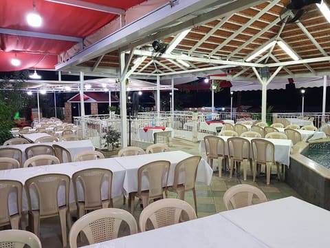 Al Naaem - Restaurant — photograph 5