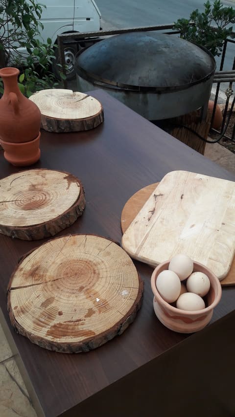 Joud Cafe Terrace - Ain Zhalta — photograph 4