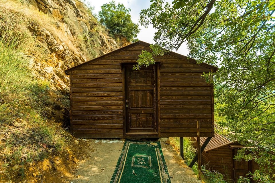 Eid Guesthouse