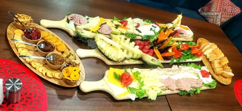 Woodyz Restaurant — photograph 4