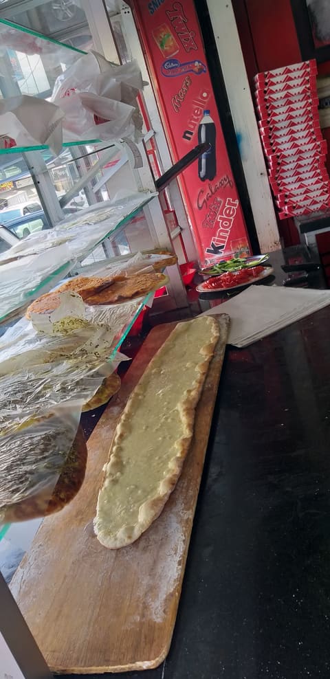 Jebneh w Zebdeh bakery — photograph 3