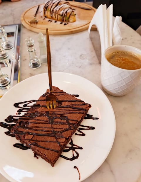 Van Gogh Café — photograph 2