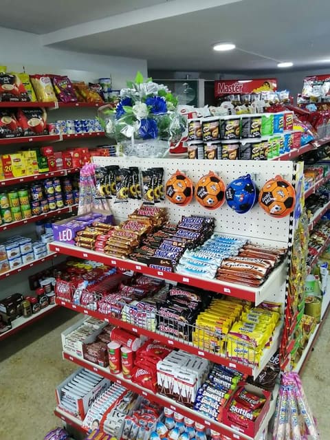 DADO MARKET & BAKERY — photograph 2