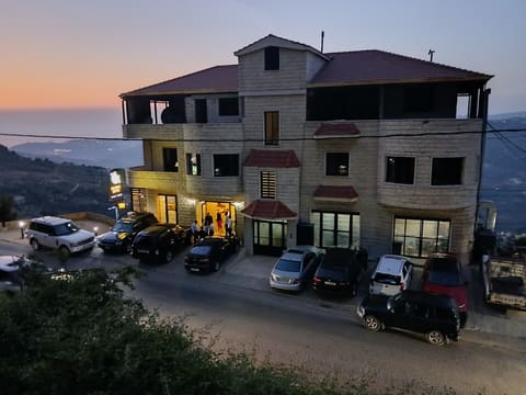 Global Bites Resto & Café — photograph 3
