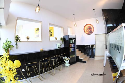 Just Burger Restaurant — photograph 3