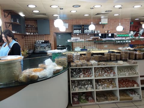 Abdelrahman Radwan Al Hallab Sweets — photograph 3
