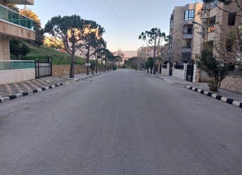 Share3 Al Omda Youssef Salem Al Husseinan — photograph 2