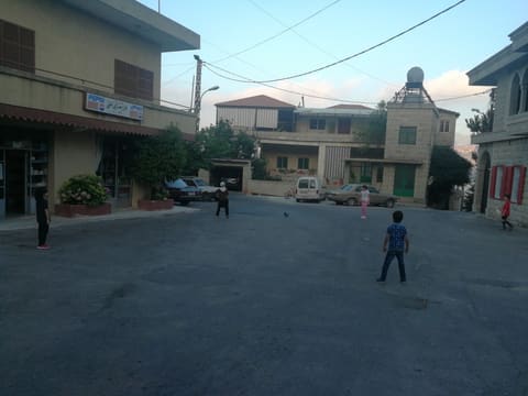 Sehet Shanay — photograph 3