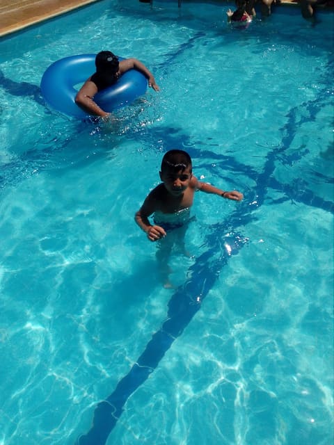 Nareg's Pool — photograph 2