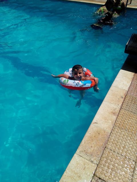 Nareg's Pool — photograph 4