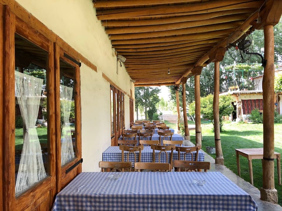 Al Khan Al Makssoud Restaurant