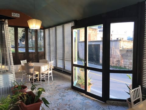 Le Café — photograph 5