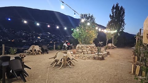 Cafe Mwal — photograph 3
