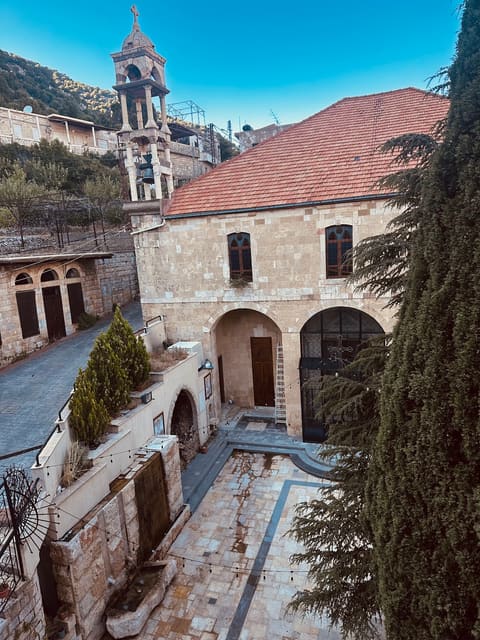 Kaniset Saydet Al Niyah Lil Roum Al Katholik — photograph 4