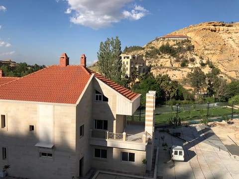 Rotana al assi — photograph 4