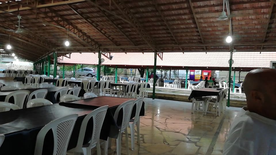 Jazera Al Ferdaws- Restaurant & Rafting-Nahr Assi