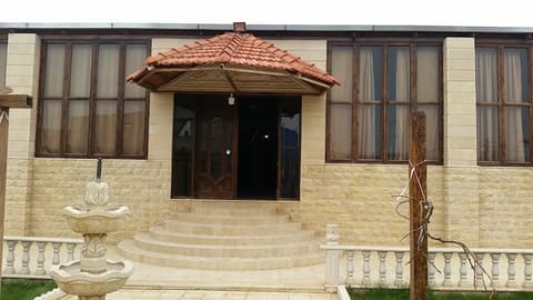 Al Arayish Hall and Resto — photograph 4