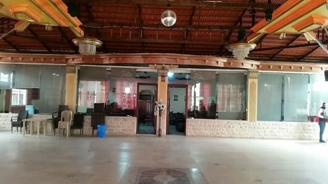 Al Arayish Hall and Resto — photograph 6