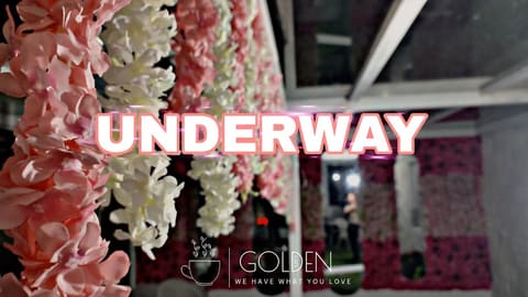 Golden cafe — photograph 2