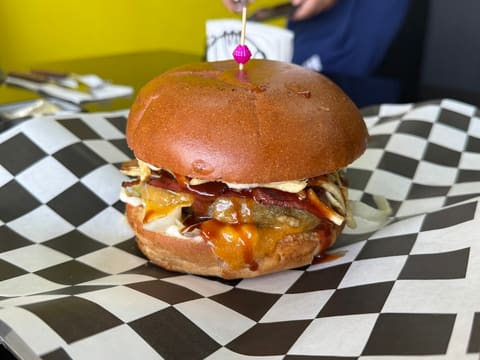 MeetBurger — photograph 2