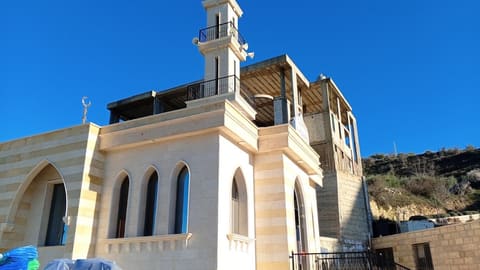 Aisha Umm AlMumineen Mosque — photograph 2