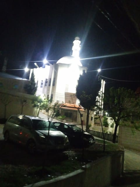 Omar Ibn AbdulAziz Mosque — photograph 2