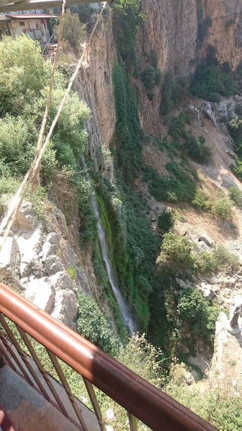 Sakhret Al Shallal — photograph 5