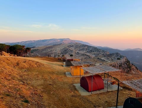 SUNSET HILL — photograph 6