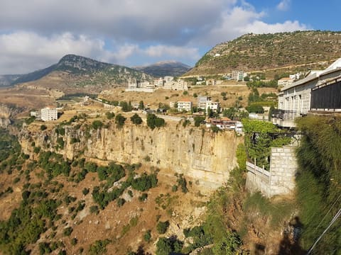 Wadi Jezzine — photograph 4