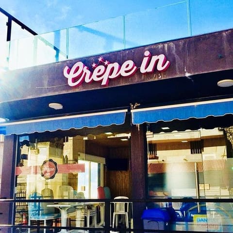 Crepe In — photograph 2