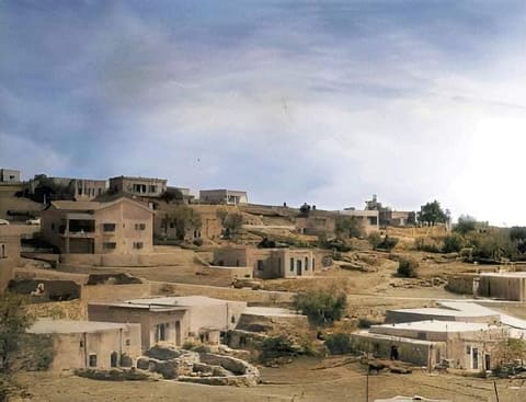 Khoreich kHALLET EL MALL — photograph 2