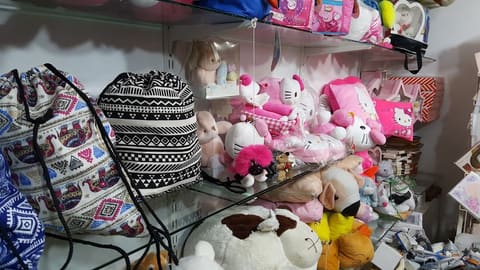 Nadine - Stationery Store — photograph 5