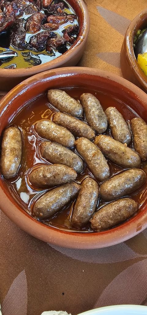 AL KHAWABI — photograph 3