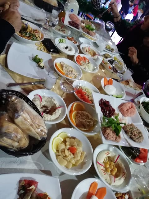 Al Yatoun Restaurant — photograph 5