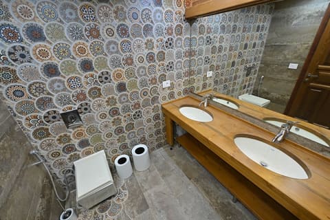 Domaine Des Oliviers - Guesthouse in Lebanon. — photograph 4