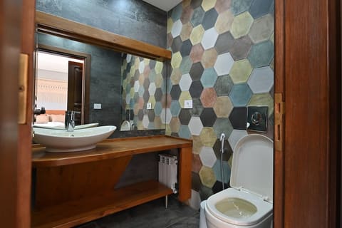 Domaine Des Oliviers - Guesthouse in Lebanon. — photograph 6