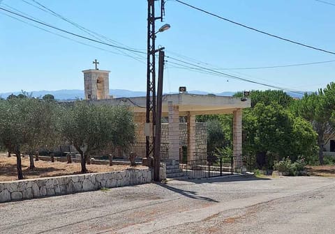 Saint Takla Church - Smar Jbeil — photograph 2