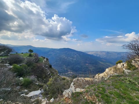 Shouf Biosphere Reserve /Niha Fortress — photograph 2