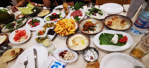 Manarat Al Khalij - Restaurant — photograph 4