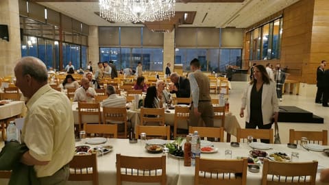 Manarat Al Khalij - Restaurant — photograph 6