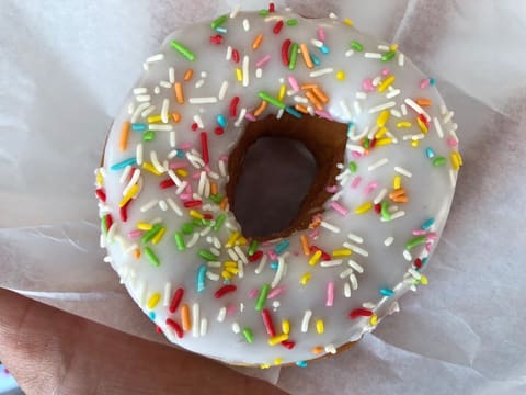 Dunkin' Donuts — photograph 2