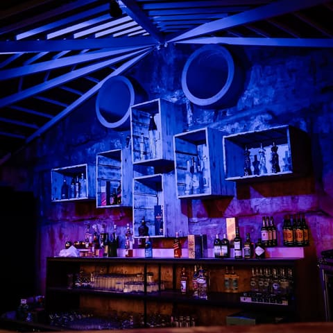 Aquatomic Lounge-Bar — photograph 5