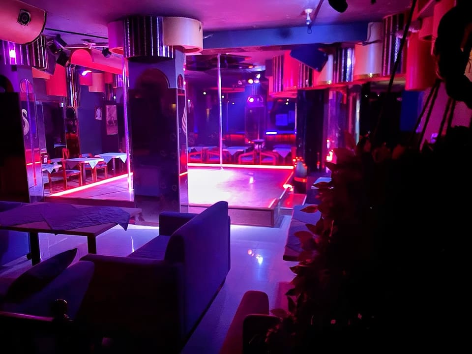Swan Super Night Club