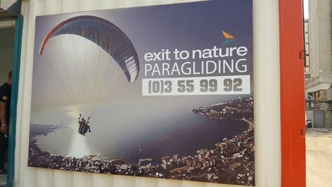 PARAGLIDING - EXIT TO NATURE — photograph 3