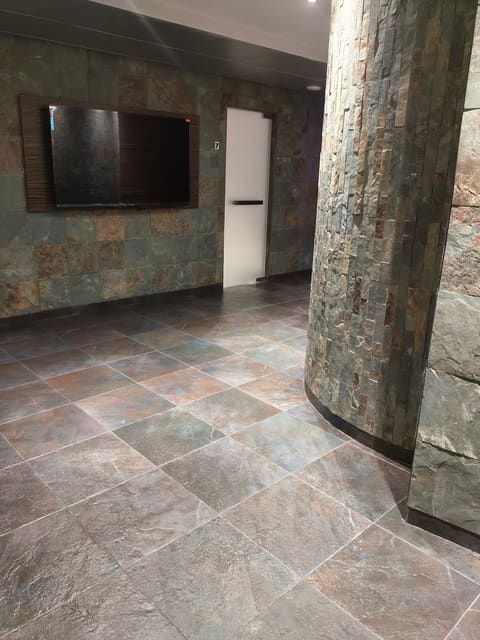 GreyStone Spa — photograph 2