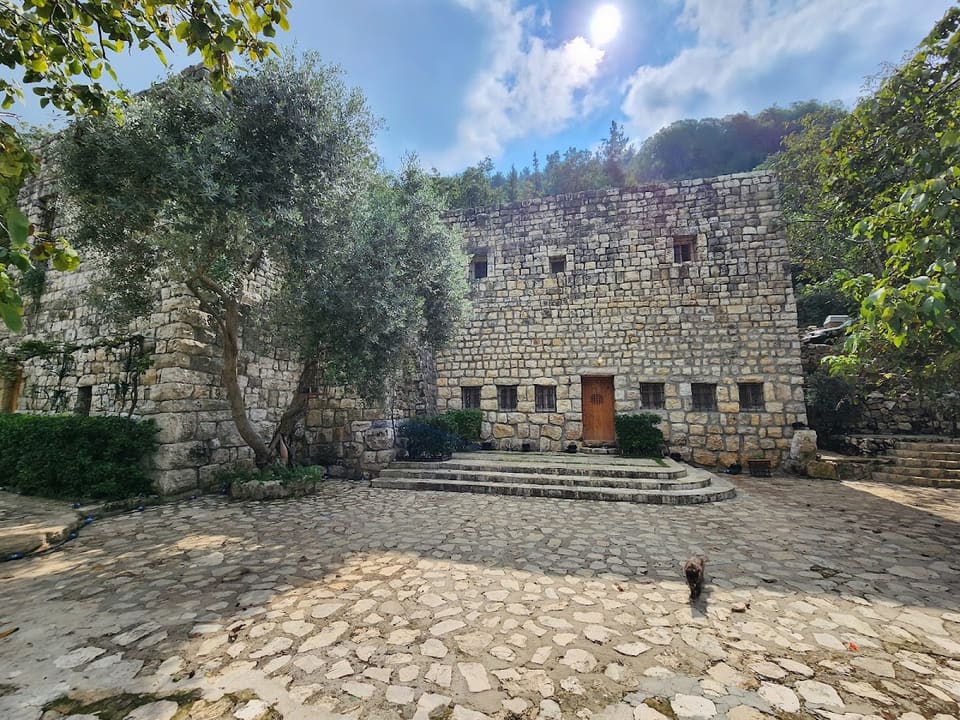 Villa Acra