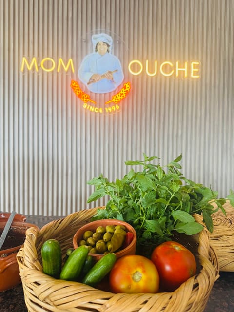 MOM-ouche — photograph 2