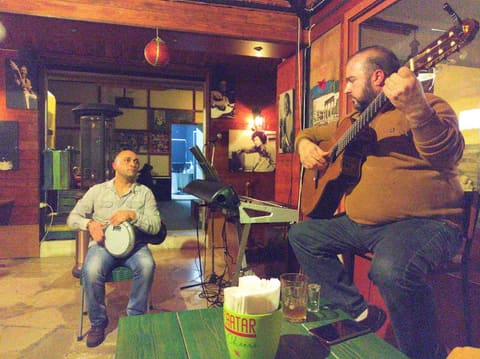 Guitar Studio — photograph 3